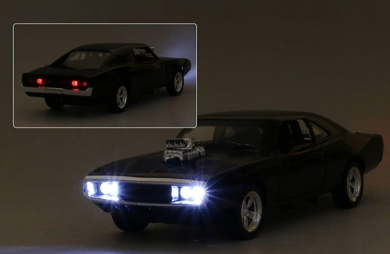 Carro Decorativo em Escala 1:32 - Dodge Charger R/T 1970 em Metal